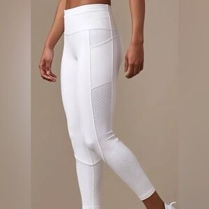 lululemon Women's White Athletic Leggings. NEW WITH TAGS!